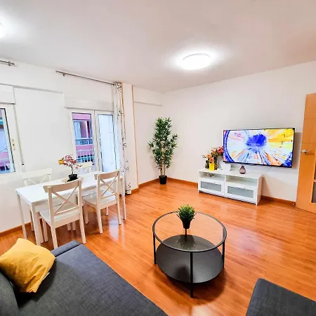 شقة Fuentes Del Pilar Comotucasa