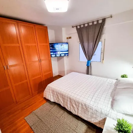 Fuentes Del Pilar Comotucasa 公寓